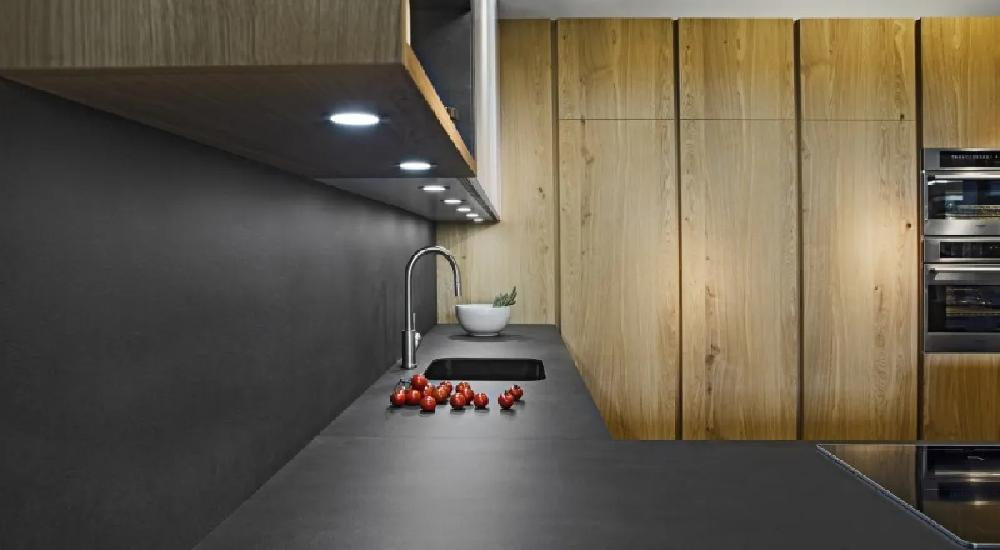 Przestrzeń między szafkami - Metalmex - 63