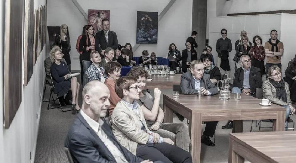 Mariaż sztuki z biznesem Uwiedzione tańcem - Metalmex - 84