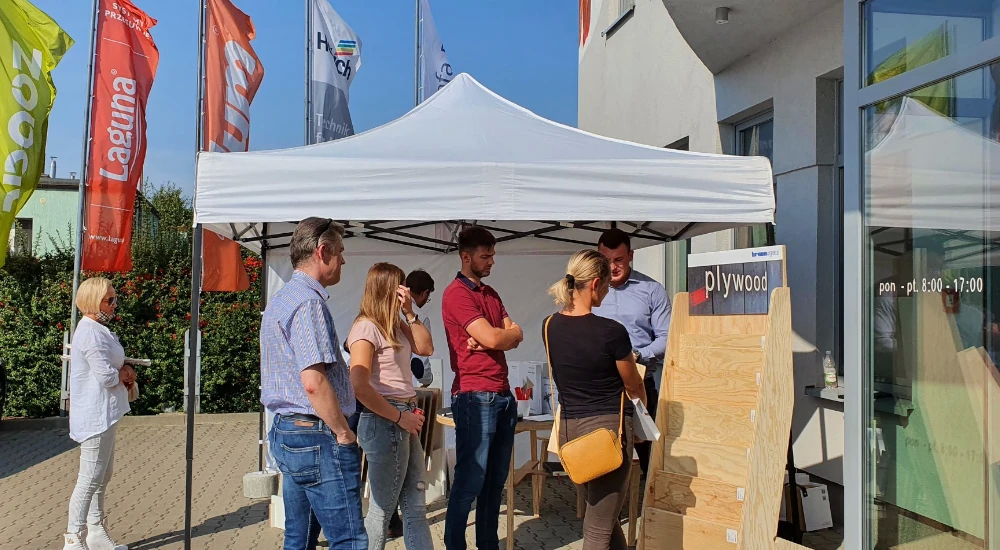 Kronospan  trendy i innowacje - Metalmex - 1047