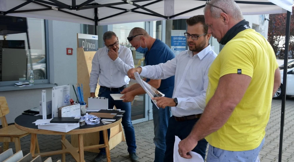 Kronospan  trendy i innowacje - Metalmex - 1048