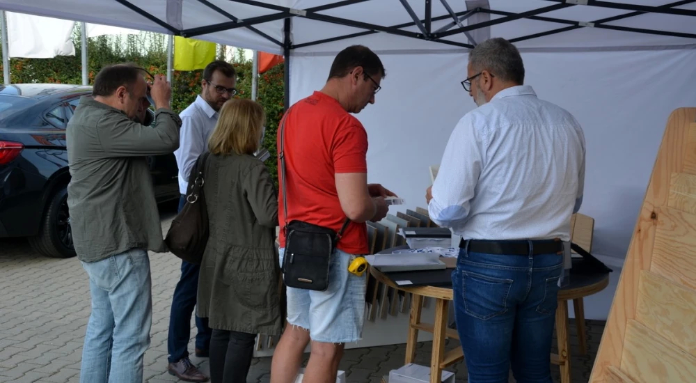 Kronospan  trendy i innowacje - Metalmex - 1049